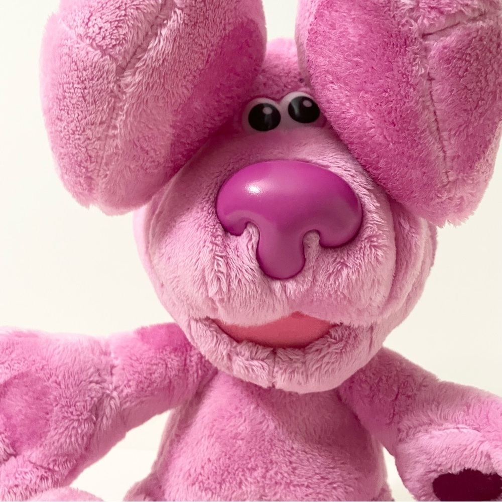 Blues Clues and You Peek A Boo Magenta Interactive Plush Toy - Picture 3 of 17